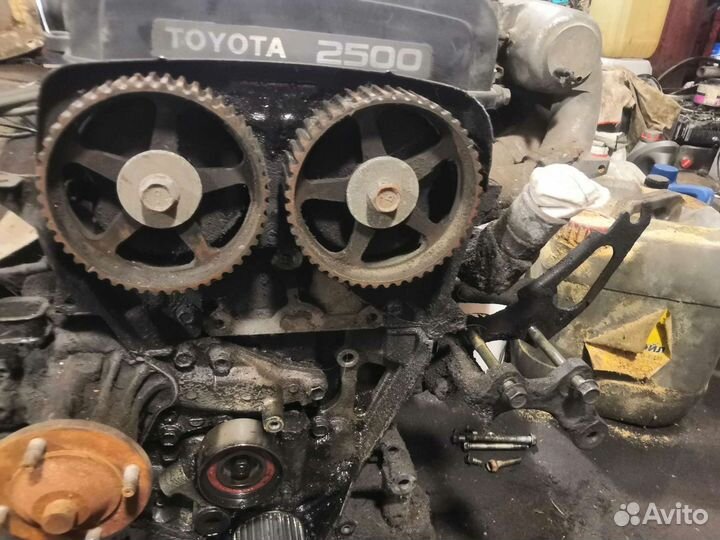 Шестерня распредвала Toyota шкив помпы