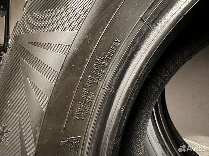 Dunlop GrandTrek Ice 03 265/65 R18 114T