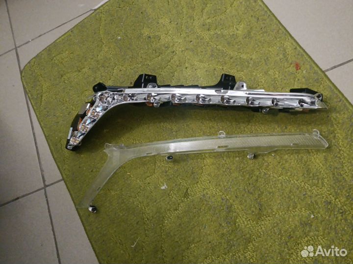 Фара Митсубиси аутлендер 3