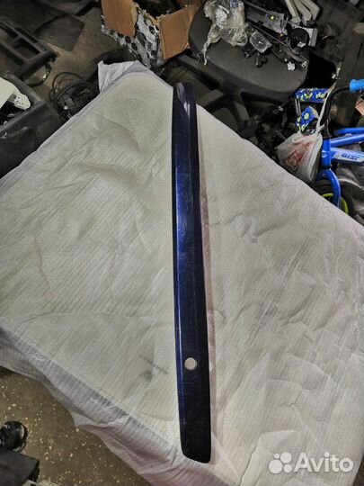 Накладка крышки багажника Toyota Corolla E150 1.6