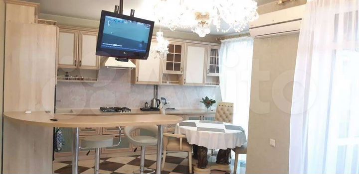 3-к. квартира, 118 м², 5/5 эт.