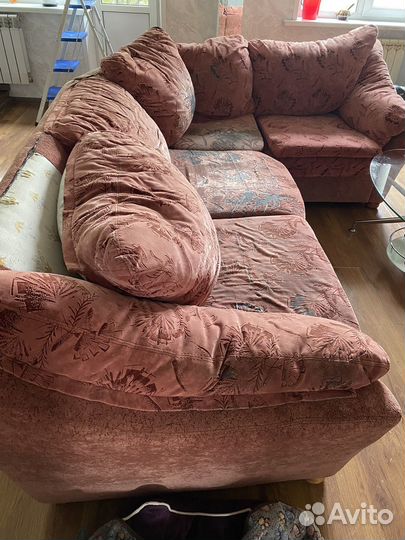 Угловой диван