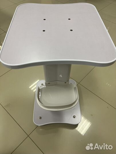 Тележка косметологическая