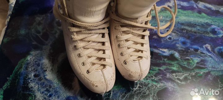 Фигурные коньки Wifa еu 30LL