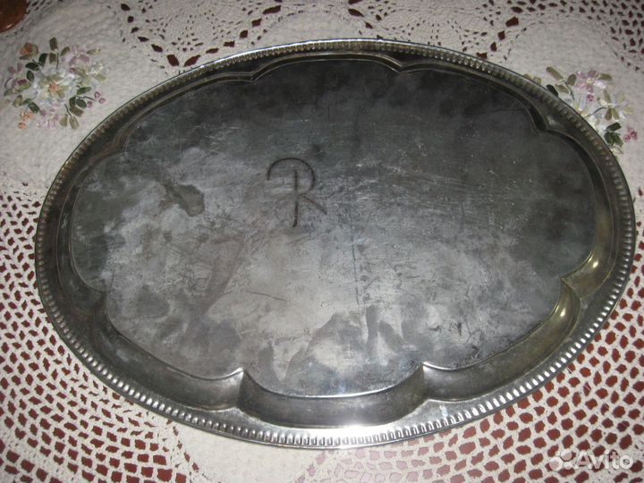Поднос винтажный металл овальный Европа