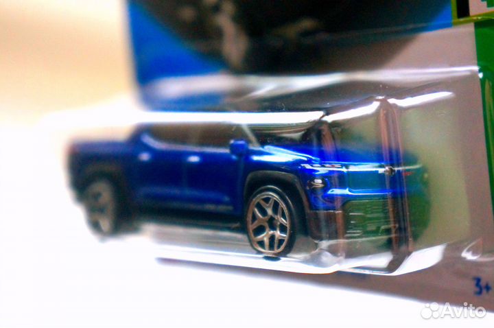 Hot Wheels Chevrolet Silverado EV RST