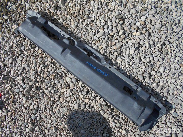 Накладка замка капота Toyota Harrier MCU15 1MZ-FE