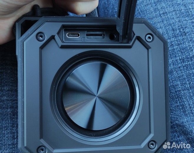 Беспроводная колонка Tronsmart