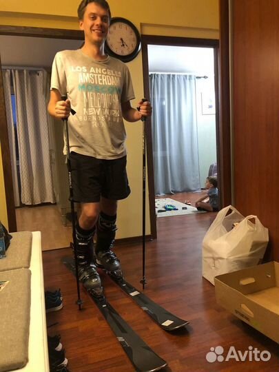 Горные лыжи и ботинки