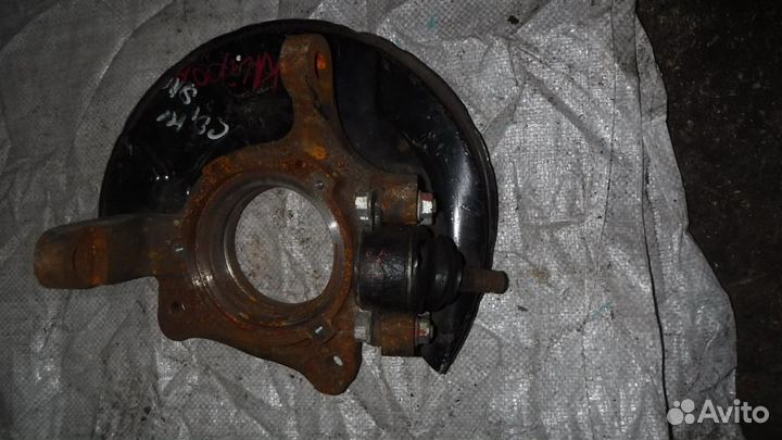 Кулак поворотный передний правый Ssang Yong Kyron