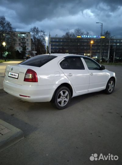 Skoda Octavia 1.6 МТ, 2011, 450 000 км