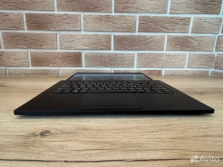 Ноутбук dell latitude 7390(core I5-8350U+SSD256GB)