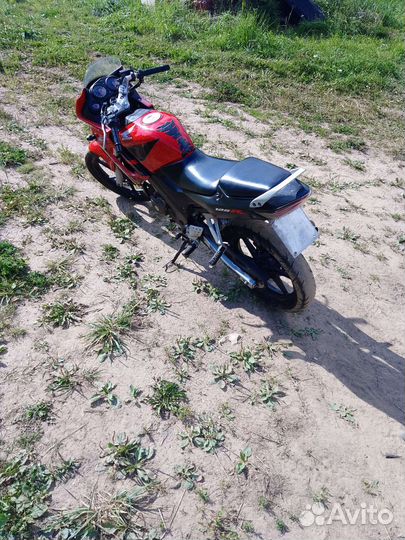Мотоцикл Honda CBR125R