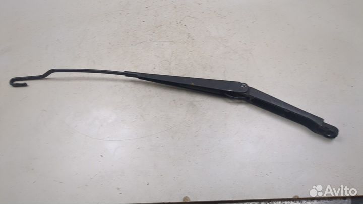 Щеткодержатель правый передний Volvo XC90, 2004