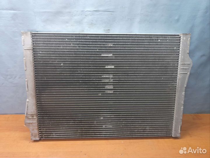 Радиатор охлаждения основной BMW X6 E71