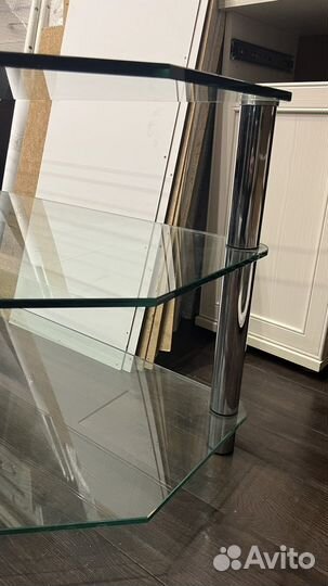 Журнальный столик со стеклом