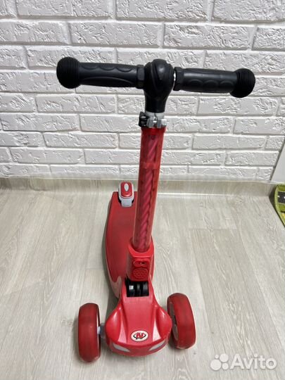 Самокат детский трехколесный