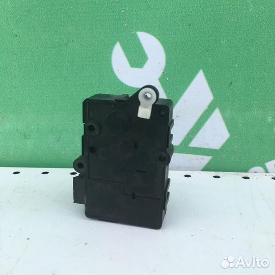 Моторчик заслонки печки Митсубиси Галант 8