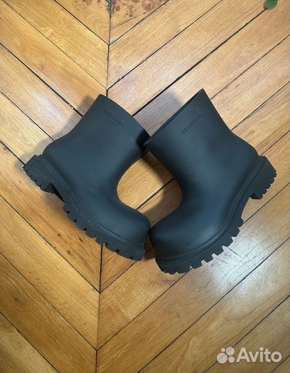 Balenciaga steroid boots