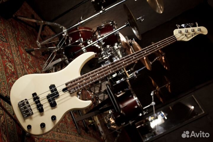 Бас гитары (Разные)