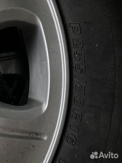 Комплект зимних колес 235/70R16