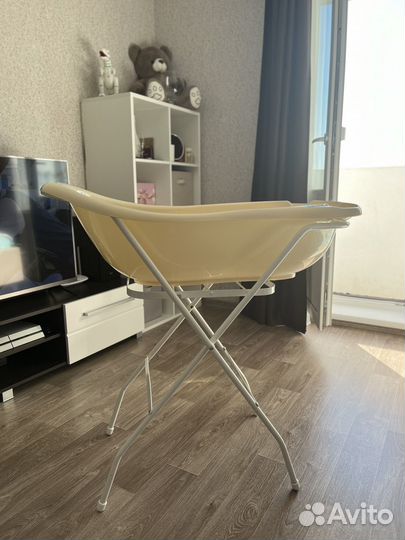 Ванна с подставкой для купания