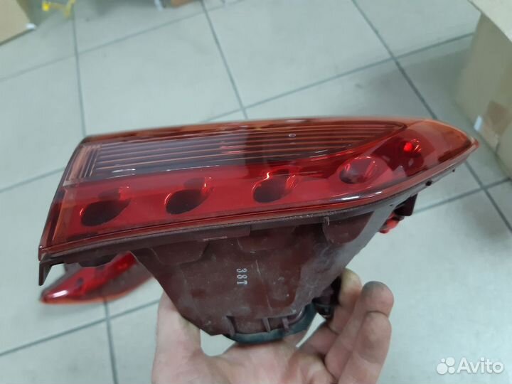 Фонарь внутренний левый FX 37Infiniti