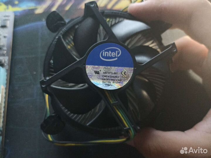 Кулер+процессор intel core i-3 2100