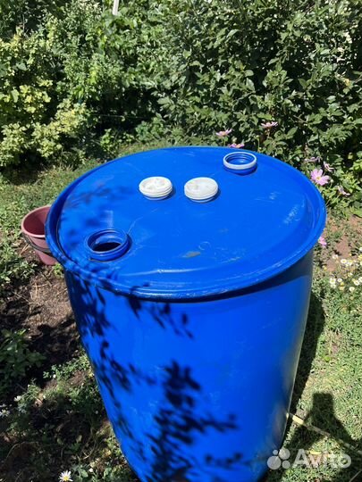 Емкость пластиковая под воду бу