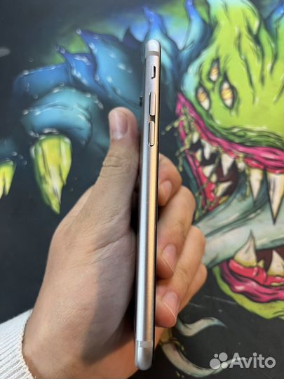 Телефон iPhone 6s 16gb