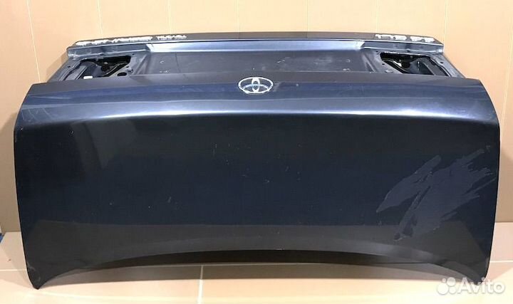 Тойота Карина Крышка багажника