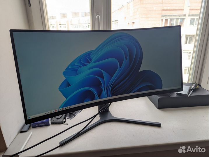 Монитор Xiaomi Mi Curved Gaming Monitor 34