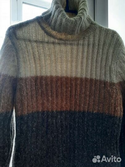 Свитер женский