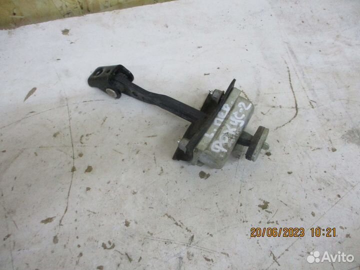 Ограничитель двери Форд Фокус 2 хэтчбек