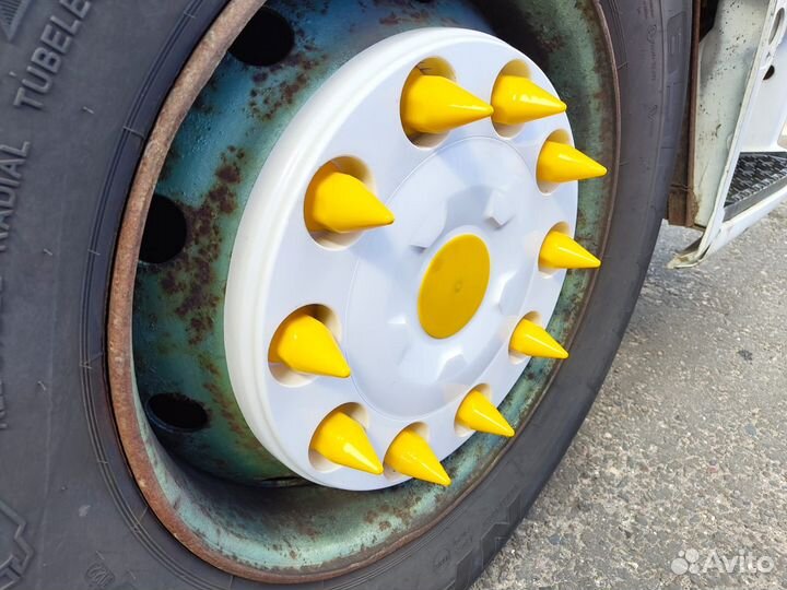 Колпаки 22.5 комплект 6 зад + 2 перед с пиками