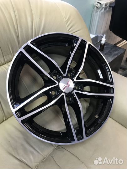 Диск литой iFree Moskva 16 5*114.3 ET 35 67.1 блэк