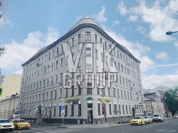 8-к. квартира, 205 м², 2/5 эт.
