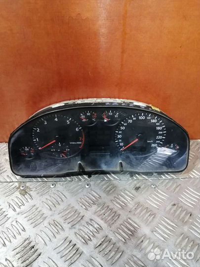 Щиток приборов для Audi A6 C5 2.4 бензин