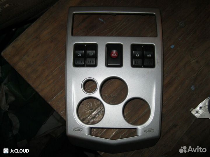 Кнопка центрального замка на renault logan LS0G/LS