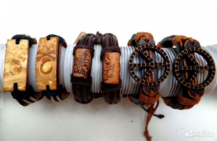 Браслеты разные