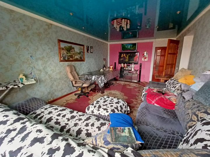 3-к. квартира, 83 м², 1/2 эт.