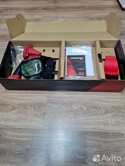 Металлоискатель Minelab Vanquish 340