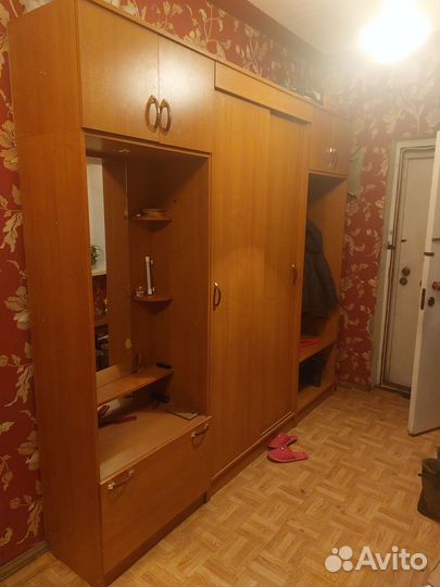 Прихожая стенка