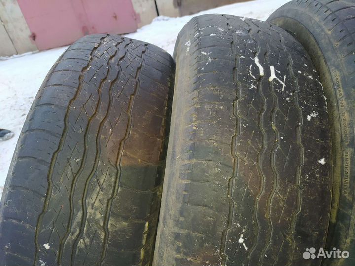 Bridgestone Dueler H/T 687 225/65 R17