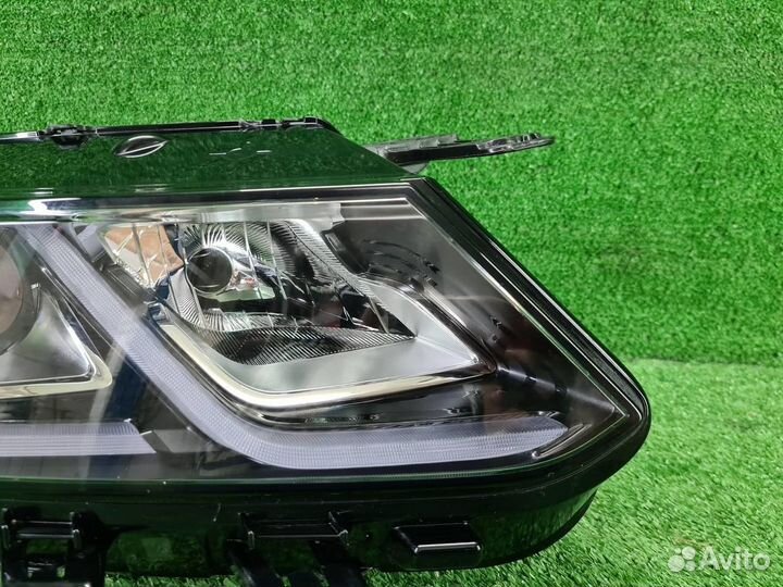 Фара правая Geely Coolray (2019-2023) Advanced LED