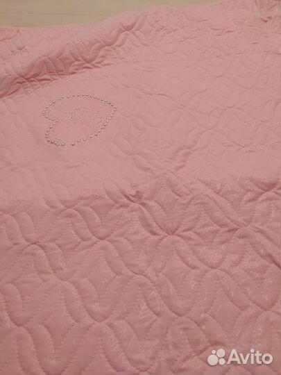 Одеяла, наматрасники, покрывала стеганные