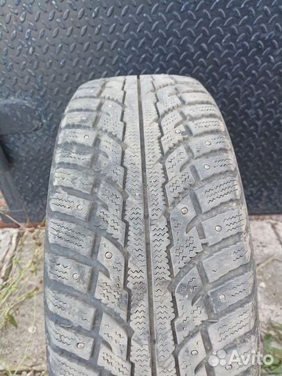 Kumho I'Zen RV Stud KC16 225/65 R17 106T