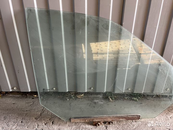 Передни стекла ваз 2110 2112