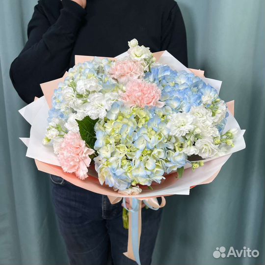 Флорист продавец цветов