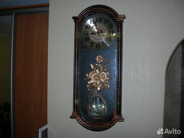 Продам часы настенные